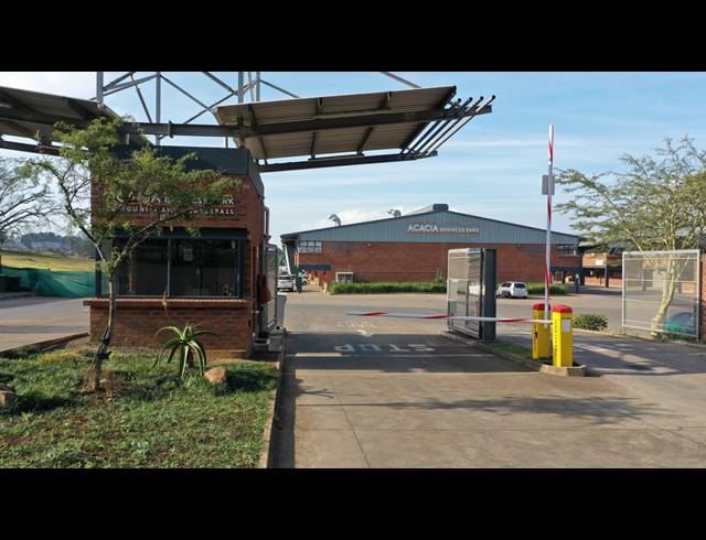 851M² WAREHOUSE TO LET IN WATERFALL